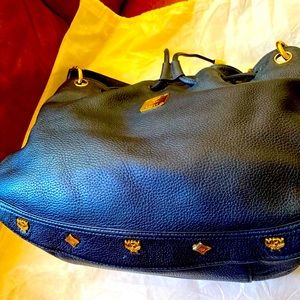 ❤️Authentic MCM leather tote 👜